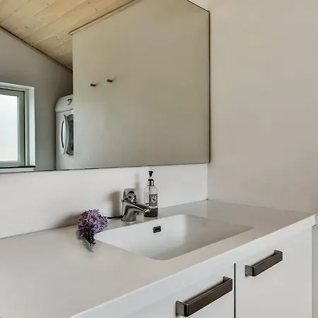 Lav - 3-8km From The Sea By Interhome *